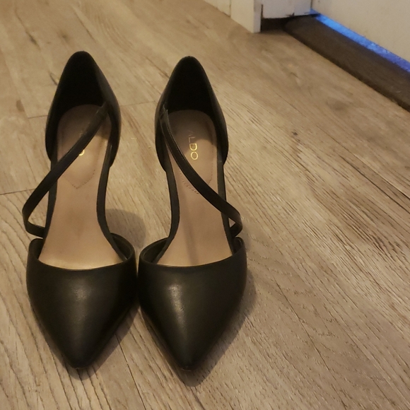 Le chateau size 6 scrappy heels - Picture 2 of 3